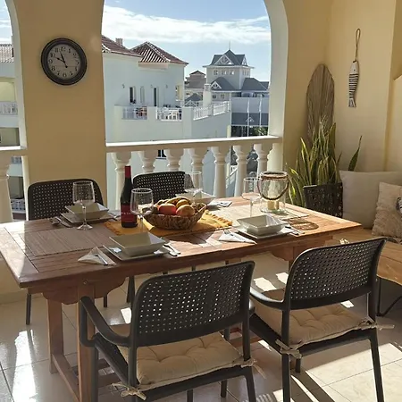 Mona's Point Tenerife - Aircon, Private Parking And Heated Pool